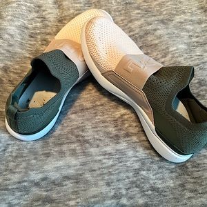 APL Techbloom Bliss shoes. Slip on. Women’s size 8.